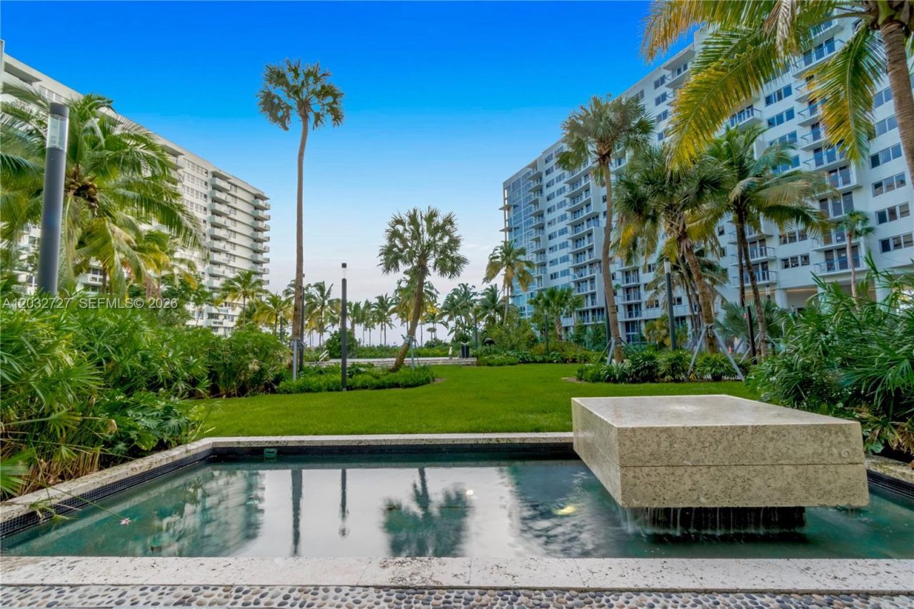1500 Bay Rd , Unit 820S, Miami Beach, FL 33139 Photo