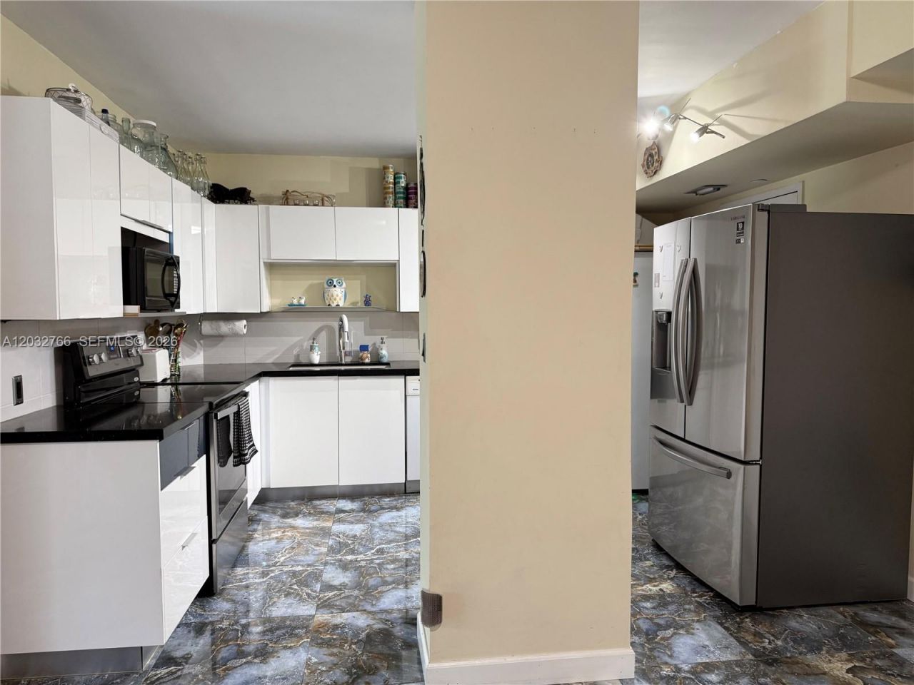 4200 Hillcrest Dr , Unit 403, Hollywood, FL 33021 Photo