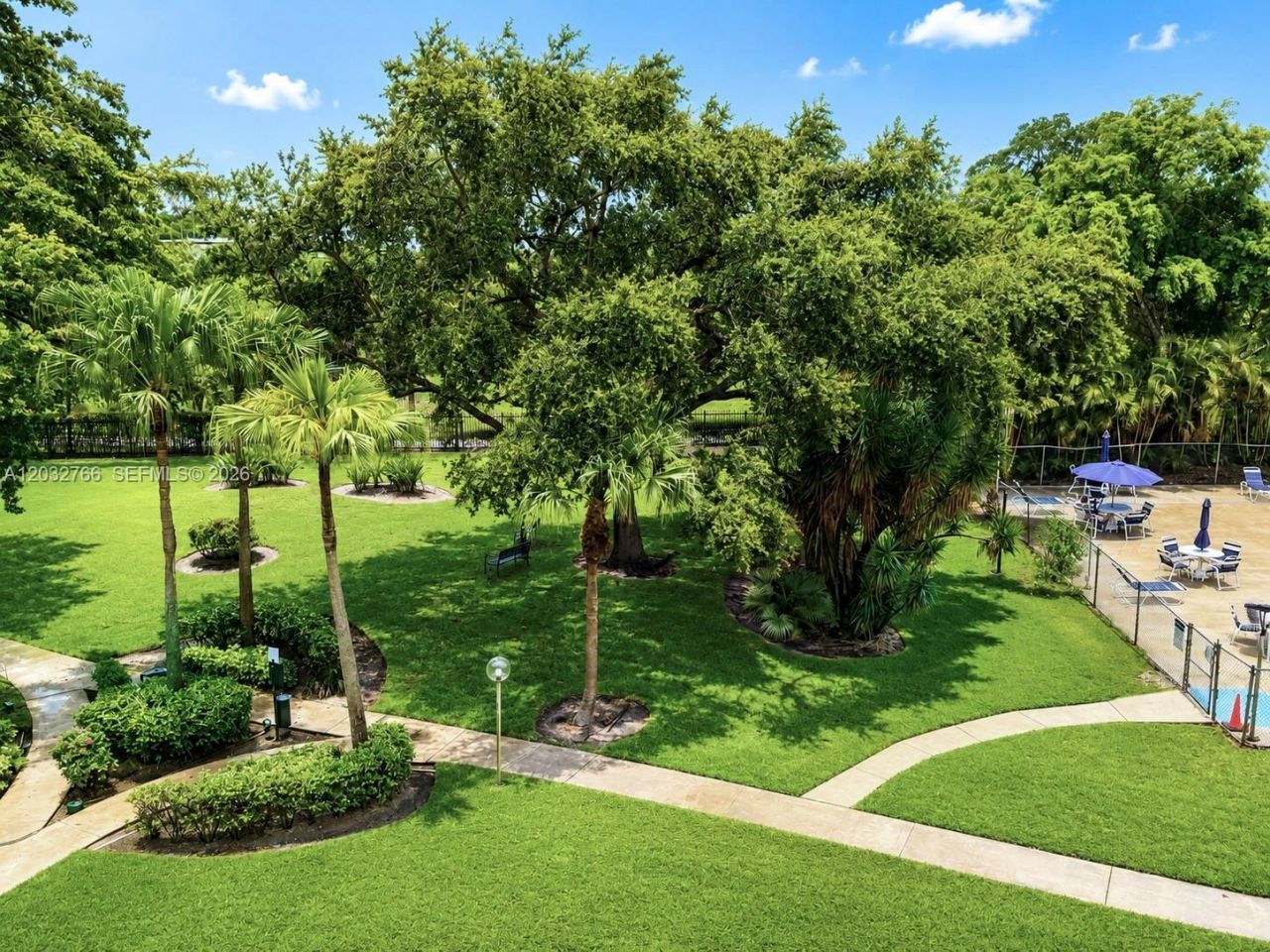 4200 Hillcrest Dr , Unit 403, Hollywood, FL 33021 Photo
