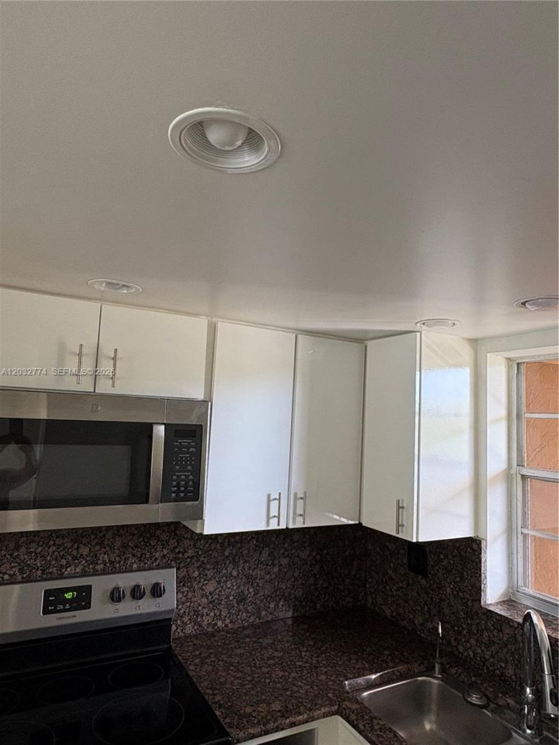 3001 W Rolling Hills Cir , Unit 305, Davie, FL 33328 Photo