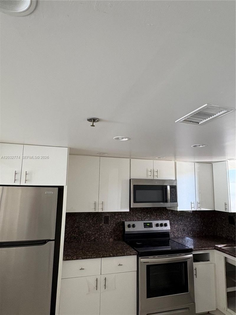 3001 W Rolling Hills Cir , Unit 305, Davie, FL 33328 Photo