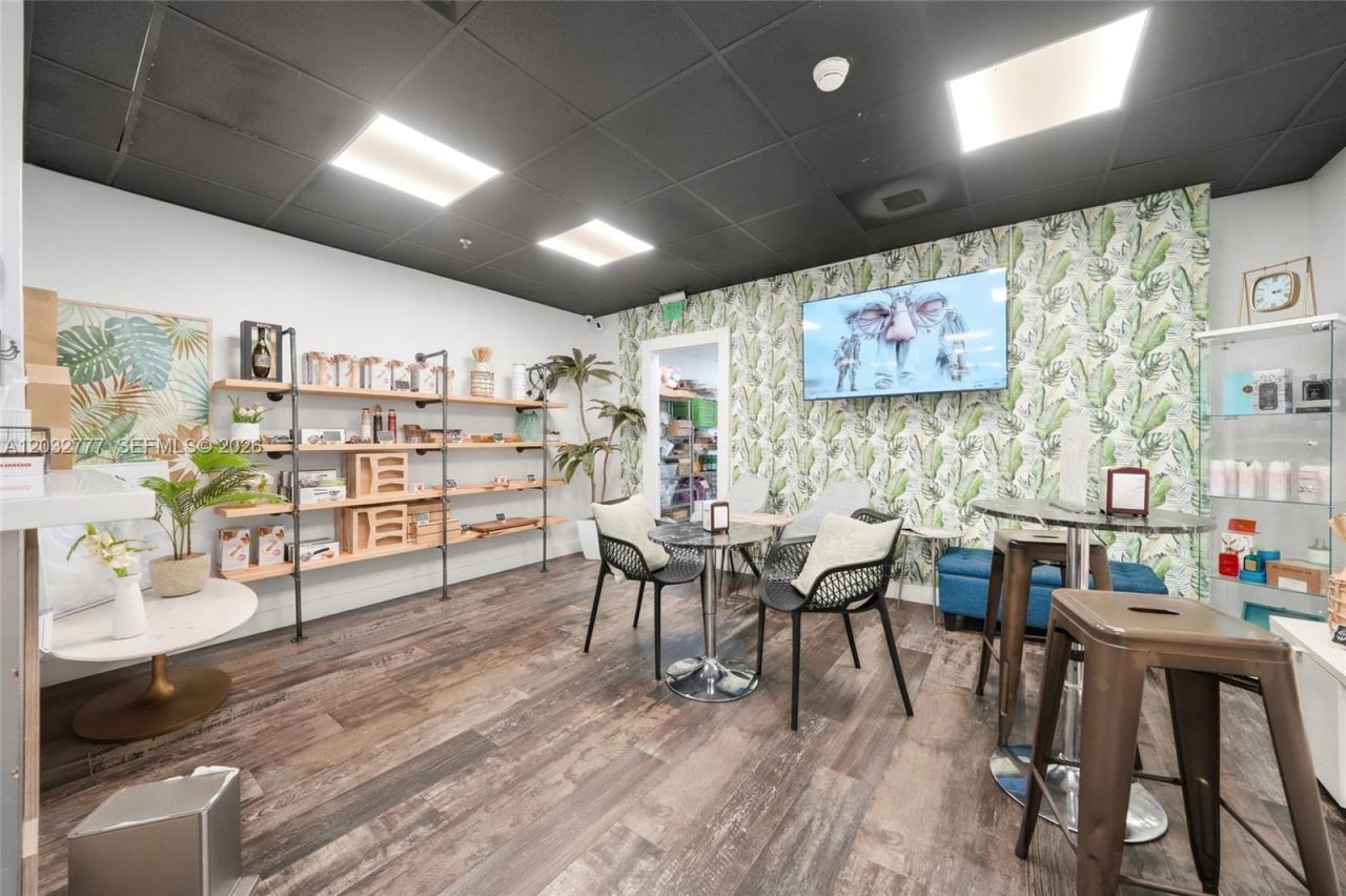 780 NE 69th St , Unit 505, Miami, FL 33138 Photo