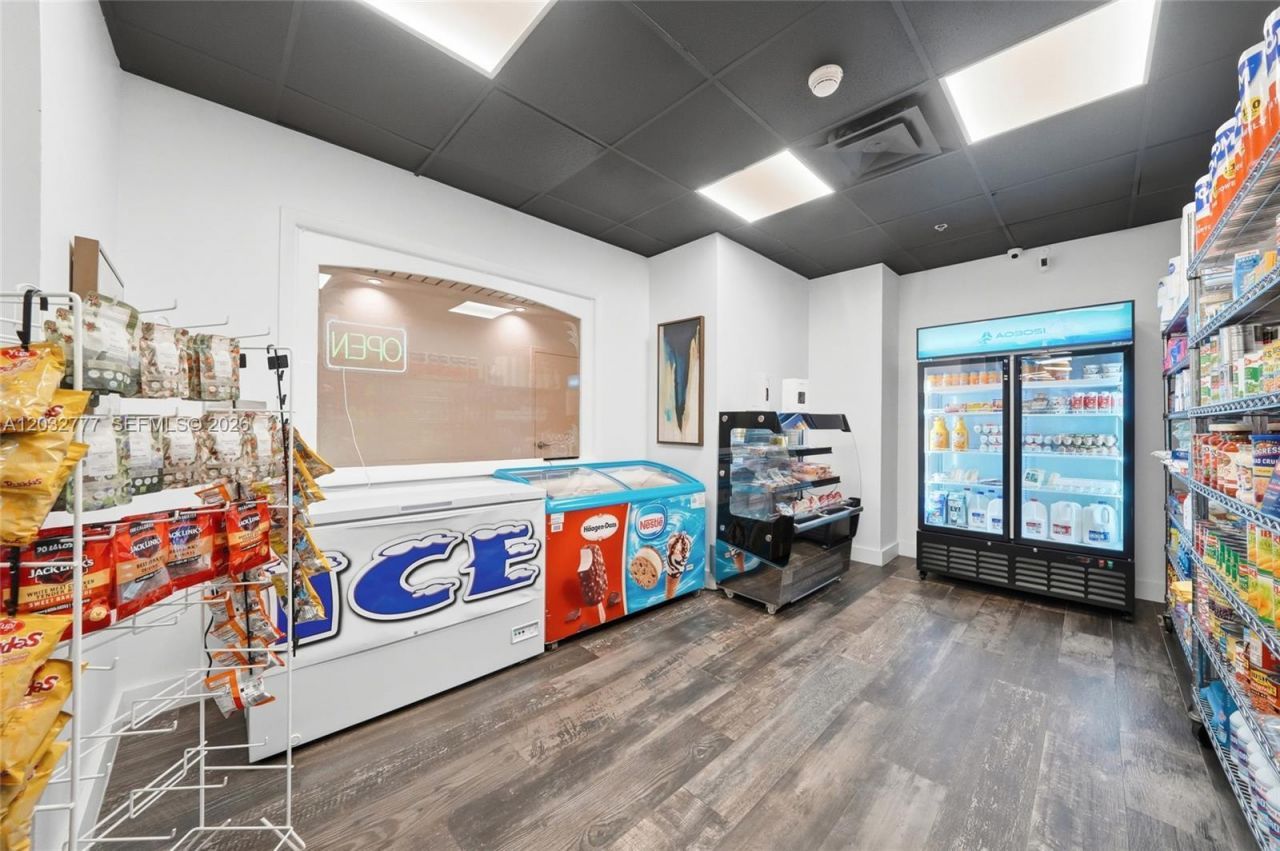 780 NE 69th St , Unit 505, Miami, FL 33138 Photo