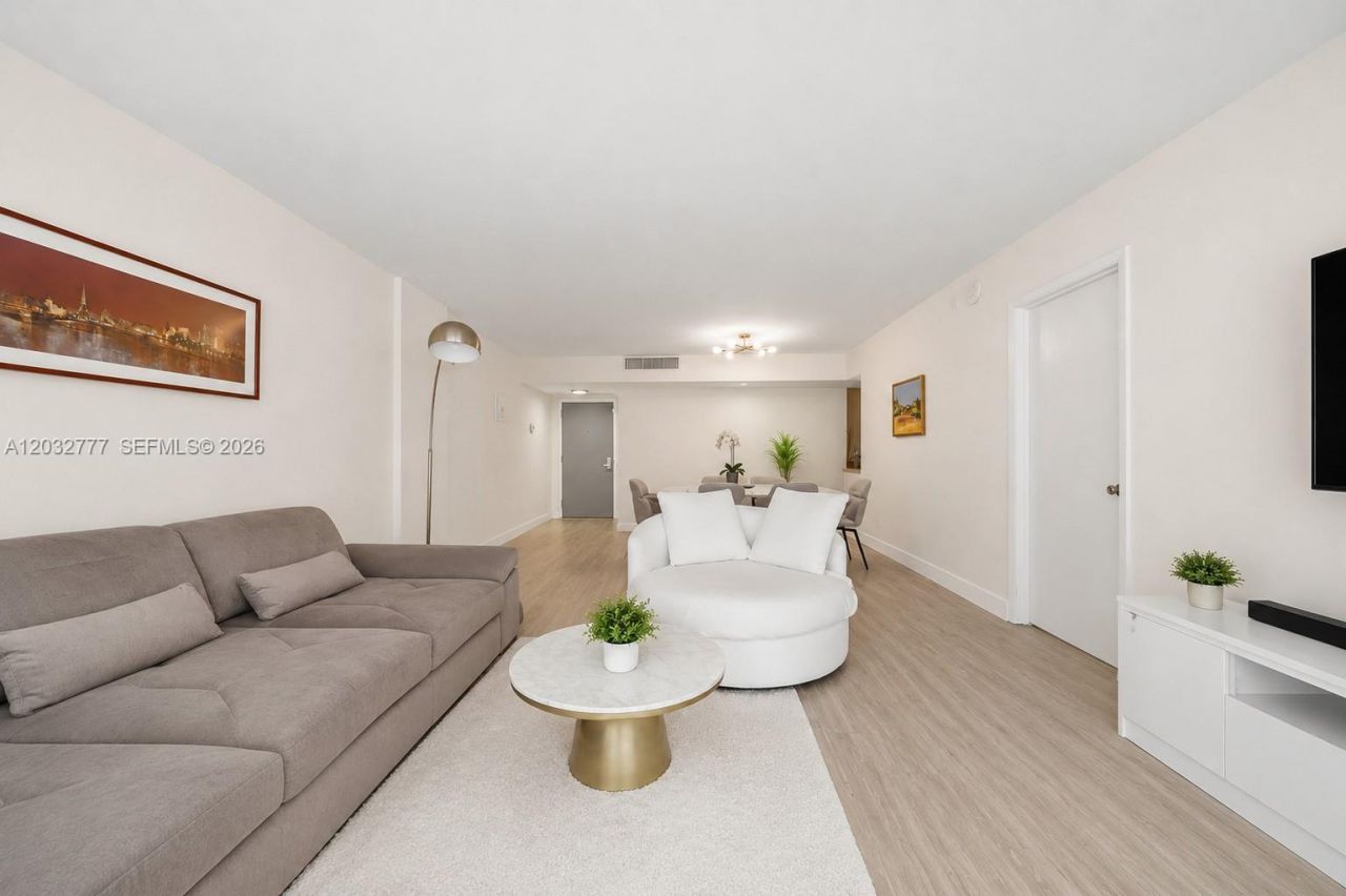 780 NE 69th St, Unit 505, Miami, FL 33138 Photo