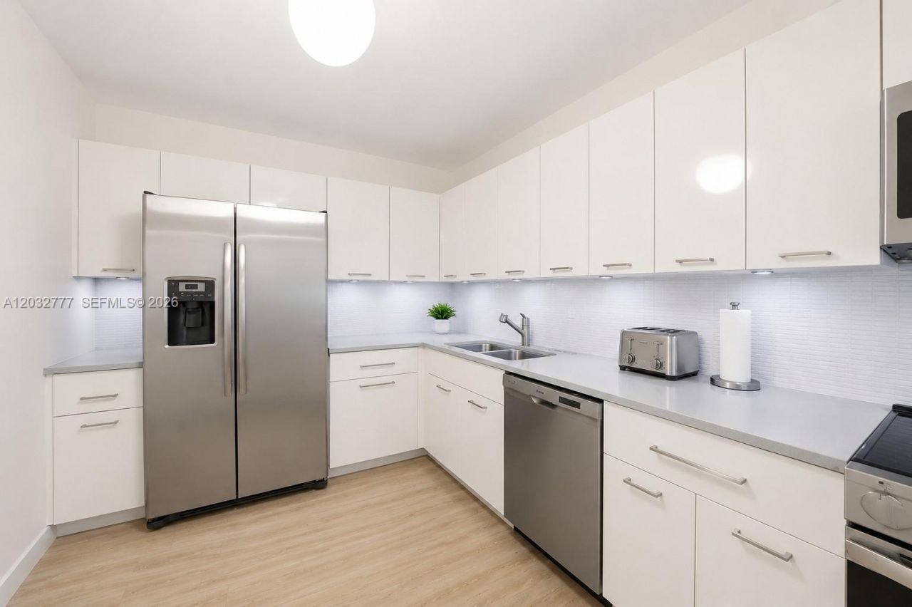 780 NE 69th St , Unit 505, Miami, FL 33138 Photo