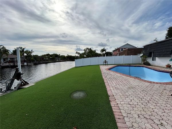 1772 NW 36th Ct , Oakland Park, FL 33309