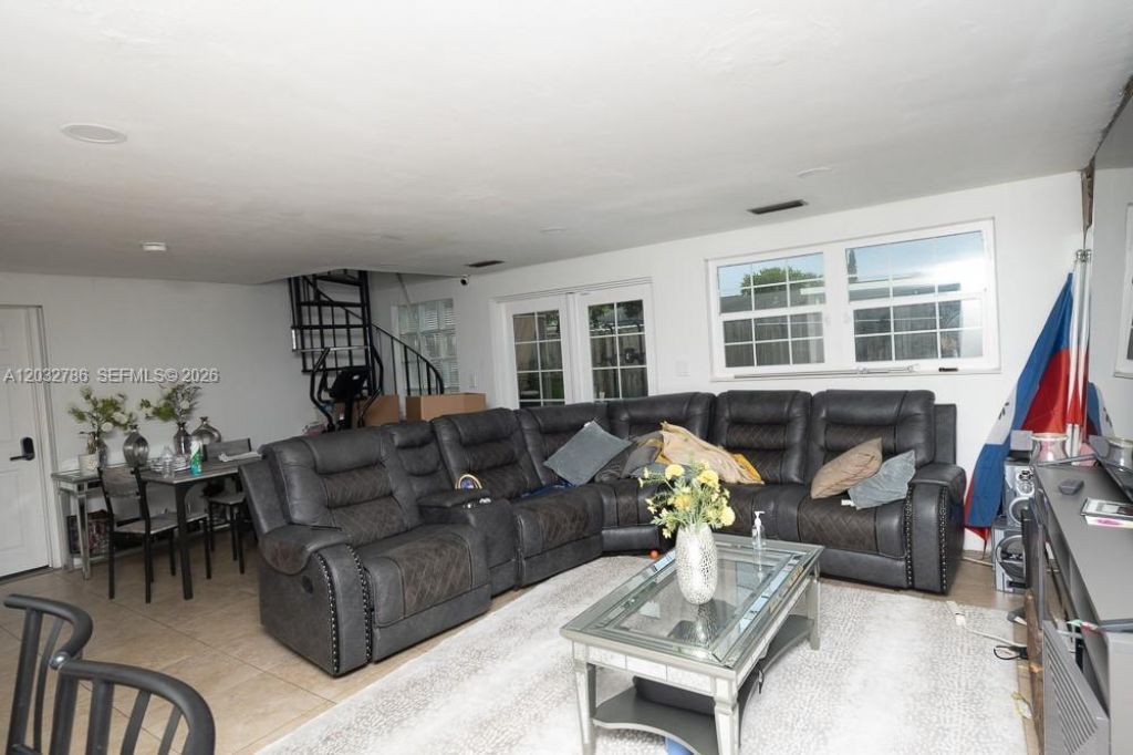 5941 NW 14th Ct , Unit 1, Sunrise, FL 33313 Photo