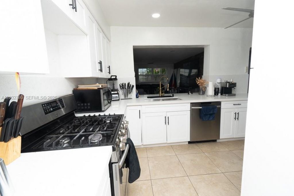 5941 NW 14th Ct , Unit 1, Sunrise, FL 33313 Photo