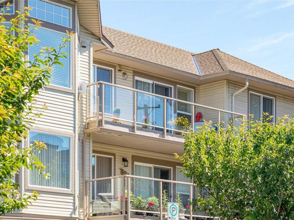 245 First St , Unit #305, Duncan, BC V9L 1R3