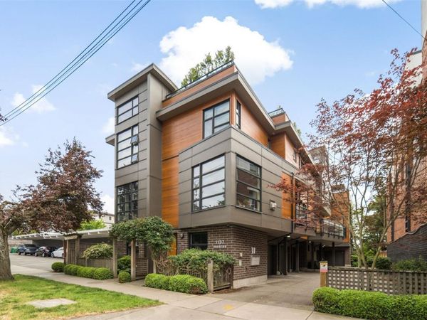 1137 Meares St , Unit #4, Victoria, BC V8V 3J9