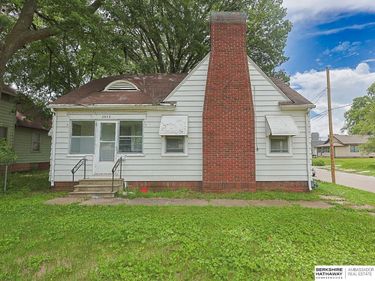 2873 Ellison Avenue, Omaha, NE 68111