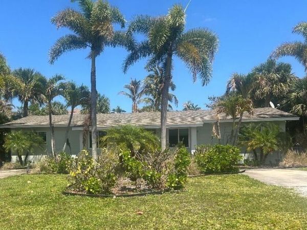 462 Granada Street, Unit B, Fort Pierce, FL 34949