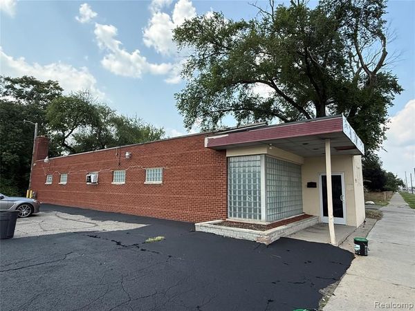 9559 Greenfield Road , Detroit, MI 48227