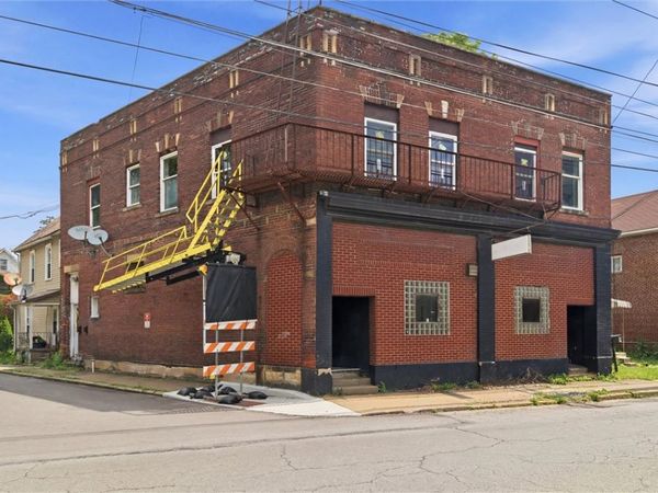 564 W Cunningham St, Butler, PA 16001