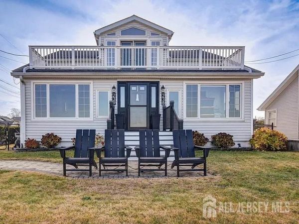 239 Shoreland Circle , South Amboy, NJ 08879