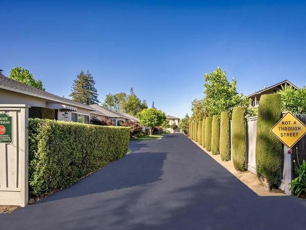 971977 Oak Lane, Menlo Park, CA 94025