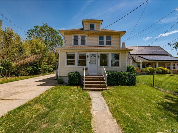 129 Bay Avenue, Patchogue, NY 11772