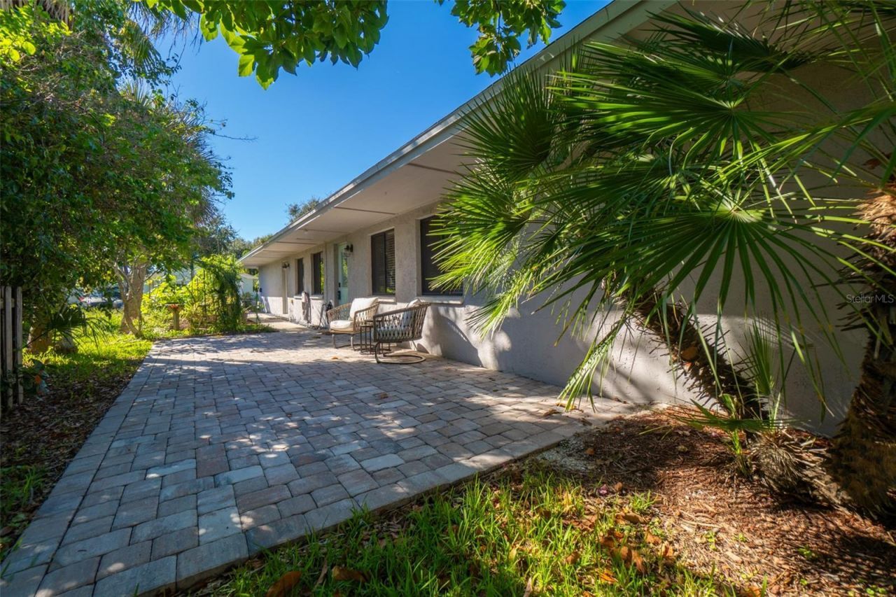 120 Madison Avenue, Cape Canaveral, FL 32920 Photo
