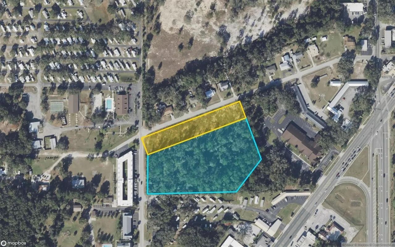 2811 NE 52nd Court , Silver Springs, FL 34488 Photo