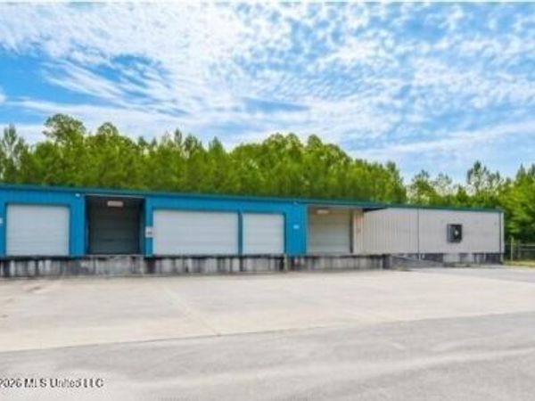 6312 Shortcut Road, Moss Point, MS 39563