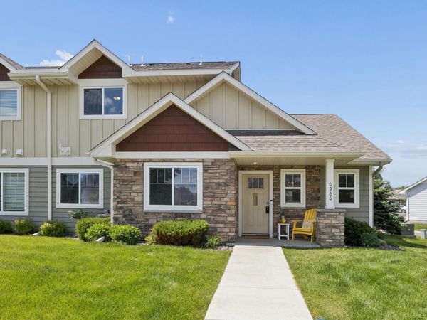 6986 Lancaster Way NE, Albertville, MN 55301