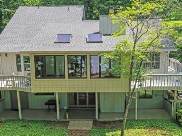 561 Longview Drive, Hiawassee, GA 30546