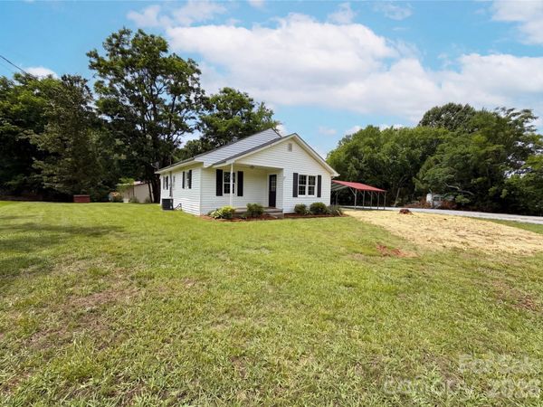 345 Mount Pleasant Road N, Mount Pleasant, NC 28124