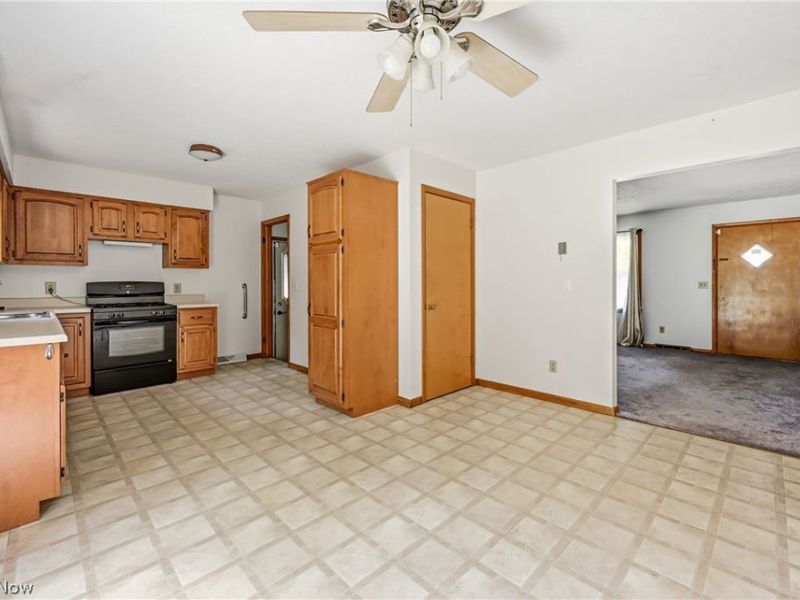 1280 Sterling Drive, Cortland, OH 44410 Photo 17