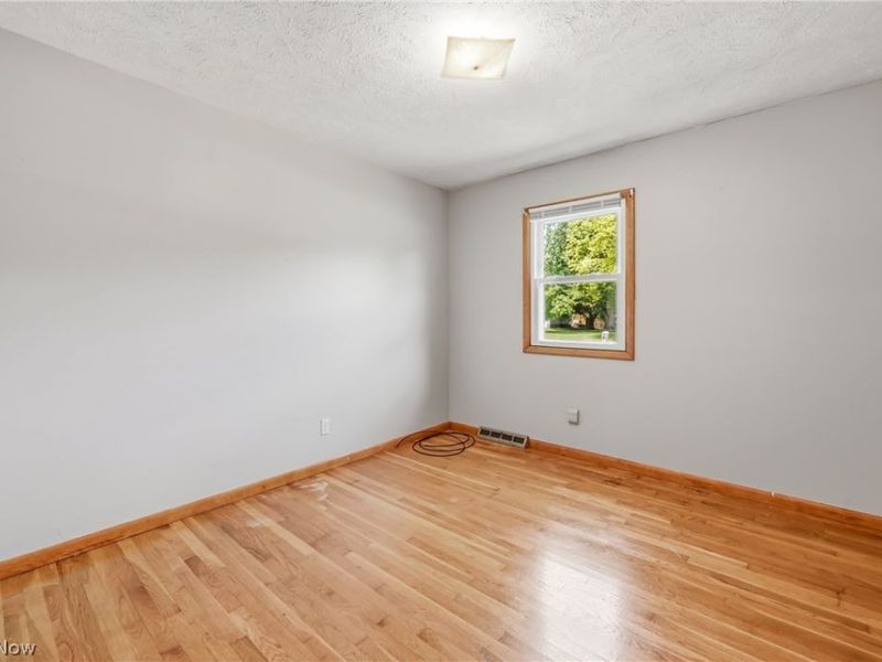 1280 Sterling Drive, Cortland, OH 44410 Photo 24
