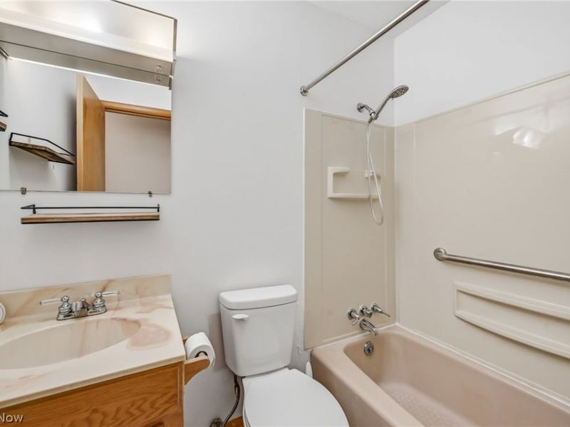 1280 Sterling Drive, Cortland, OH 44410 Photo 27