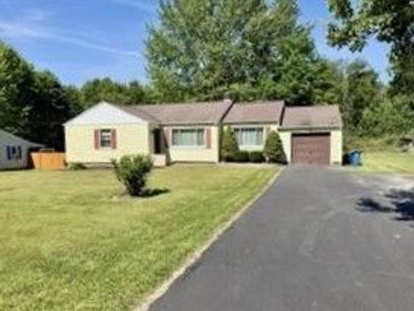 108 Aiken Rd, New Castle, PA 16101