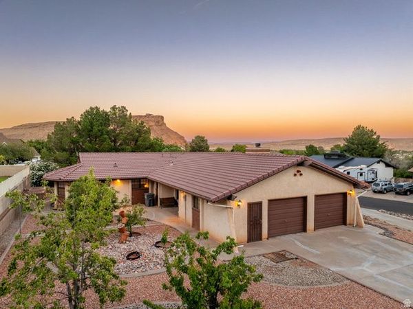 1230 W ESCALANTE DR , St. George, UT 84790