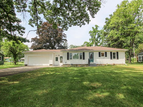 58408 Kerr Creek Road, Three Rivers, MI 49093