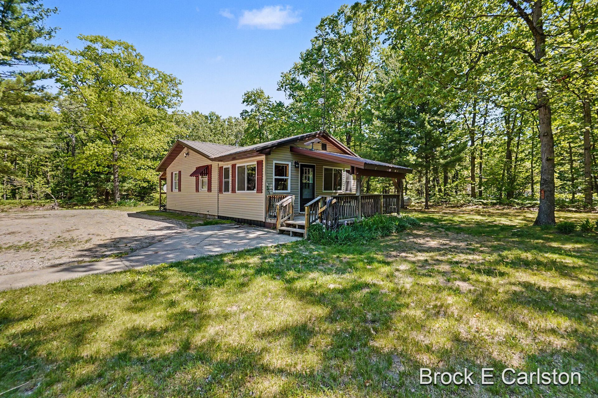 17455 Hoxeyville Road, Wellston, MI 49689 Main Photo