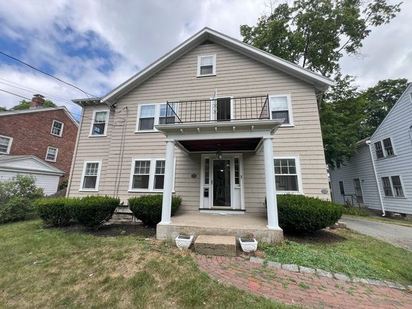 19 Maple St, Unit 19, Newton, MA 02466
