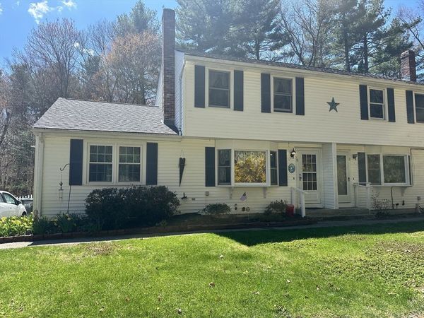10 Pinecrest Rd, Unit 10, Uxbridge, MA 01569