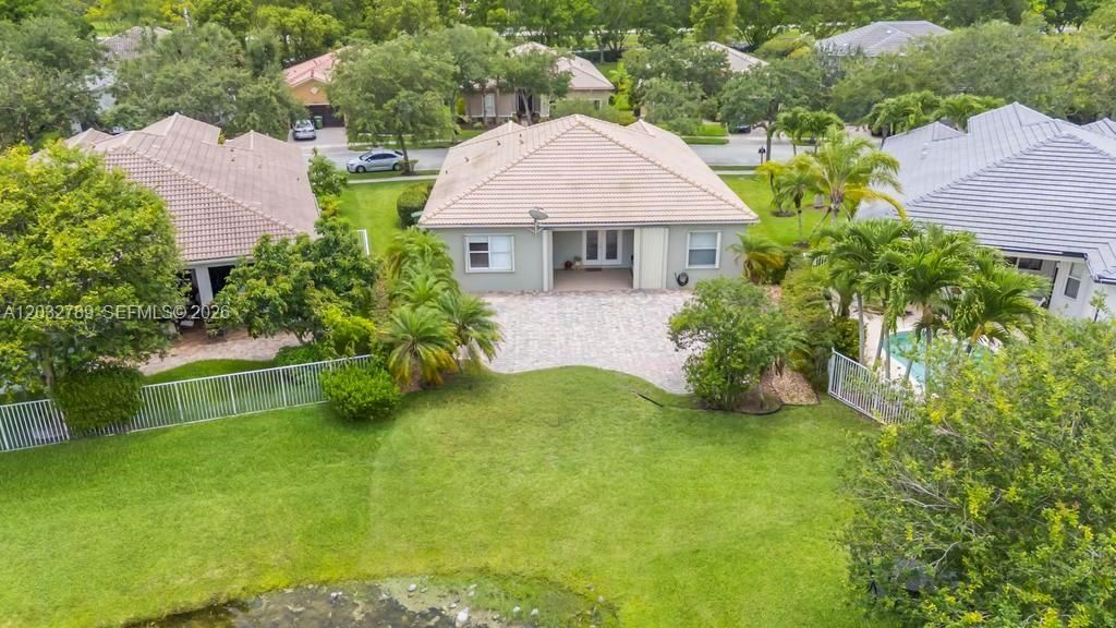 19301 Seneca Ave , Weston, FL 33332 Photo