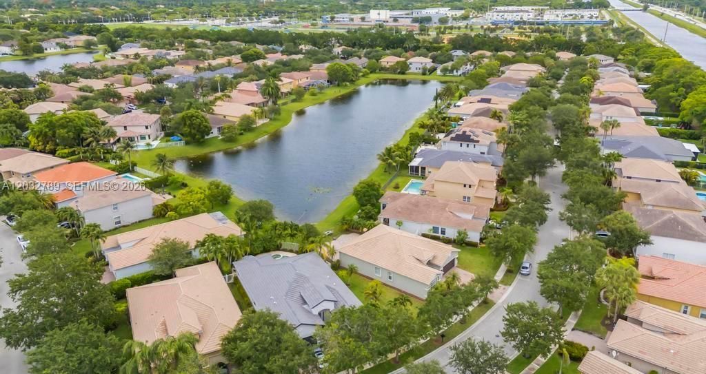 19301 Seneca Ave , Weston, FL 33332 Photo