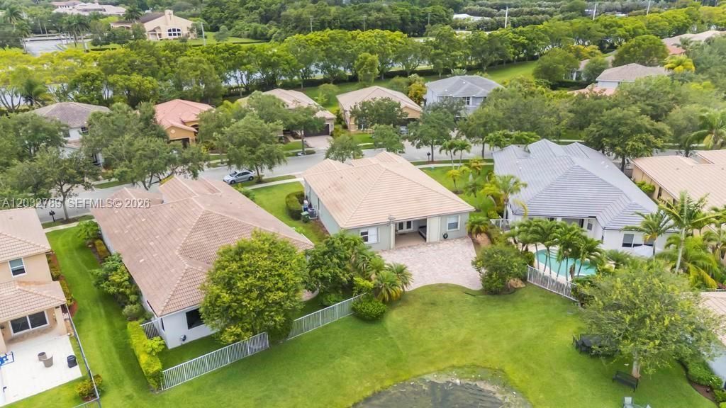19301 Seneca Ave , Weston, FL 33332 Photo