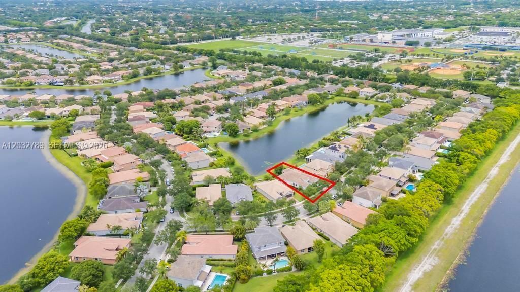 19301 Seneca Ave , Weston, FL 33332 Photo