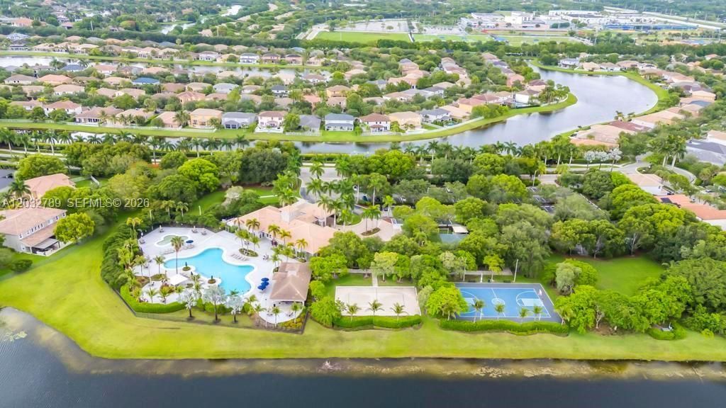 19301 Seneca Ave , Weston, FL 33332 Photo