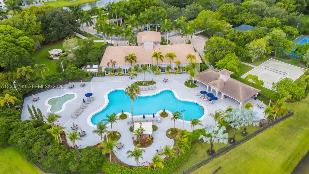 19301 Seneca Ave , Weston, FL 33332 Photo
