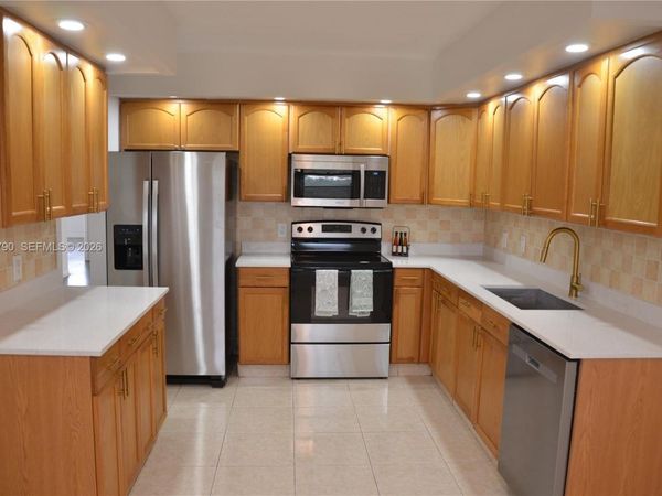 12600 SW 5th Ct , Unit 415L, Pembroke Pines, FL 33027