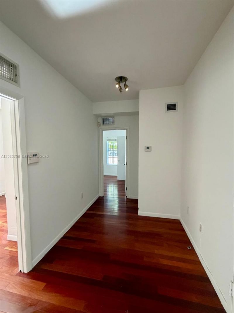 577 NE 62 Street, Unit 2, Miami, FL 33138 Photo