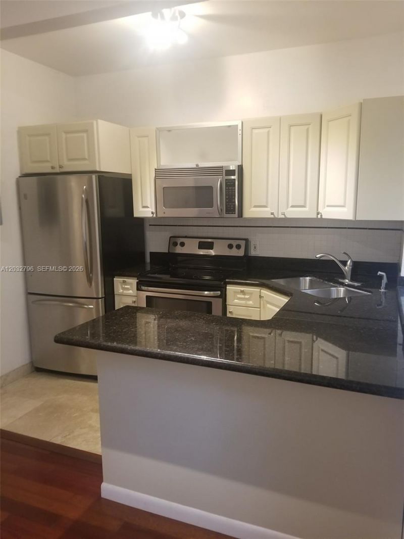 577 NE 62 Street, Unit 2, Miami, FL 33138 Photo