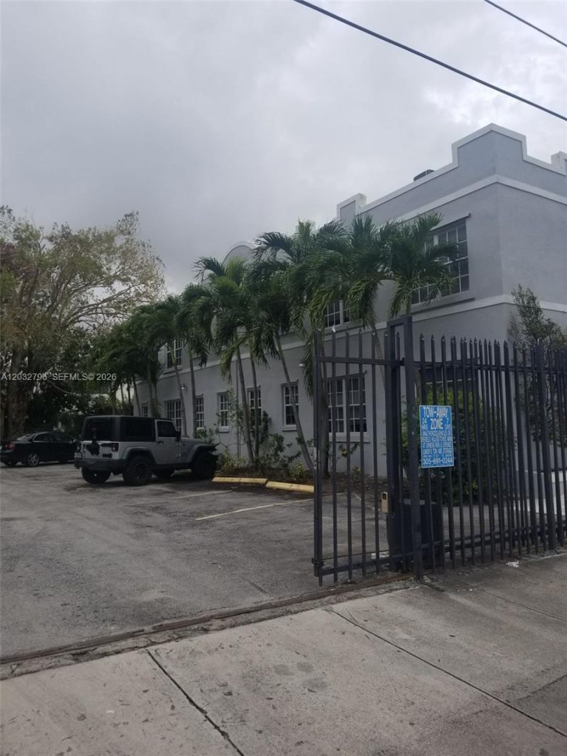 577 NE 62 Street, Unit 2, Miami, FL 33138 Photo