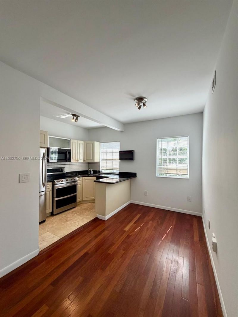 577 NE 62 Street, Unit 2, Miami, FL 33138 Photo