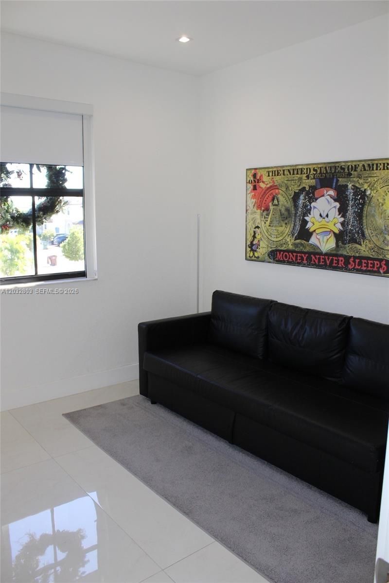 11024 W 35th Ln , Hialeah, FL 33018 Photo