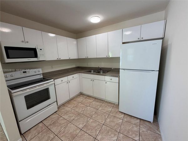 4801 SW 18th St , Unit 2, West Park, FL 33023