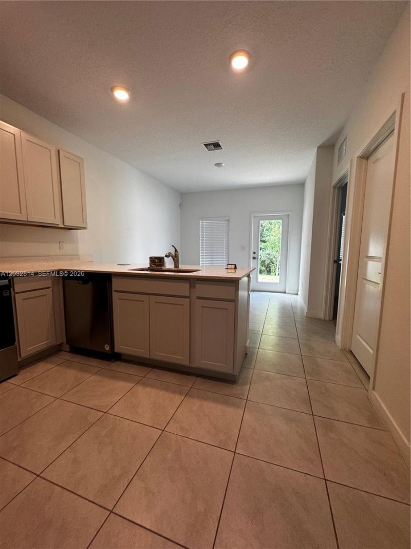 4860 Dillion St, Unit 4860, Lake Worth, FL 33463 Photo